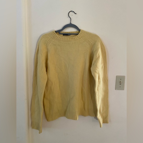 J CREW BUTTER YELLOW 100% LAMBSWOOL RIBBED SWEATER KNIT COTTAGE CORE GRANDMACORE - Picture 1 of 8